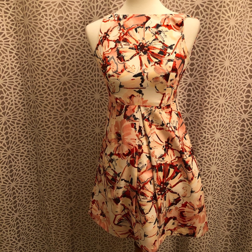 Ann Taylor LOFT Petites Flirty Floral Print Dress - Picture 1 of 7